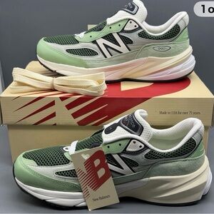New Balance Green and Cream Mesh Suede Sneakers Size 8